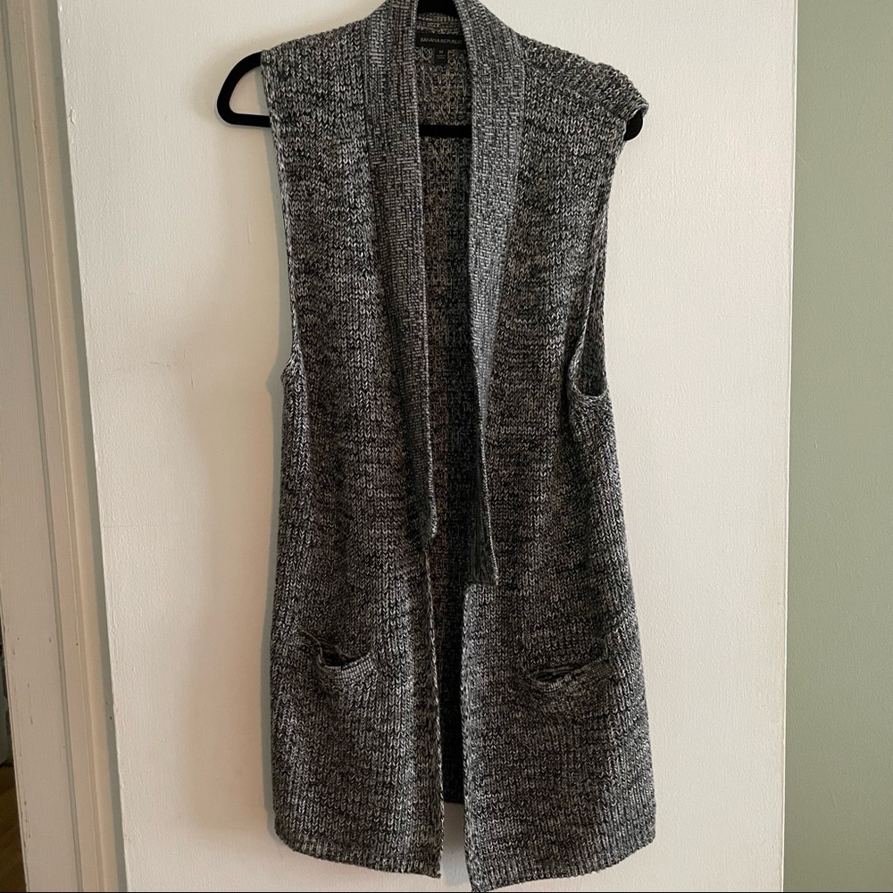 Banana Republic sweater vest/jacket, size medium